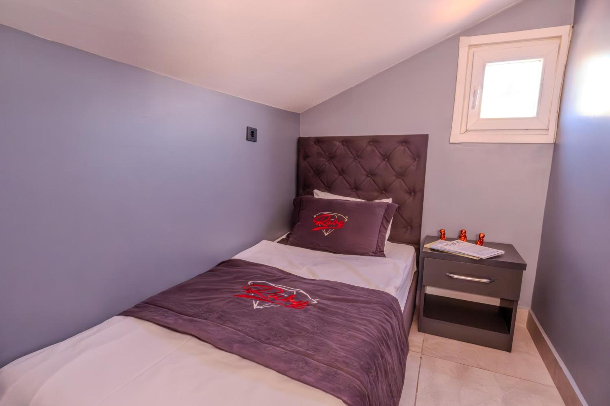 Ruby Hotel Istanbul Luaran gambar